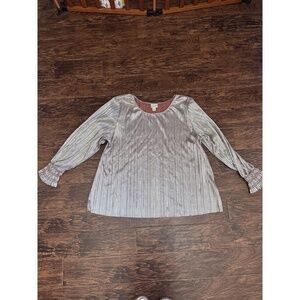 AVA & VIV Womens Long Sleeve Blouse Size 3X Metallic Pleated Ruffle Shimmering